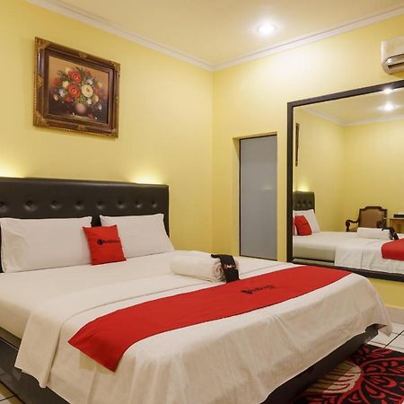 RedDoorz Plus near Ancol Dżakarta Zewnętrze zdjęcie