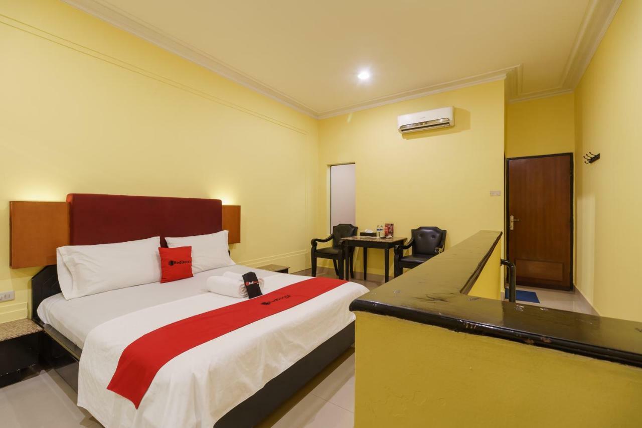 RedDoorz Plus near Ancol Dżakarta Zewnętrze zdjęcie