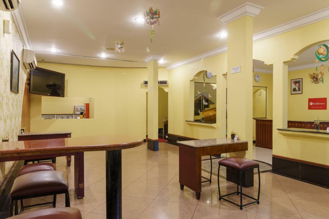 RedDoorz Plus near Ancol Dżakarta Zewnętrze zdjęcie