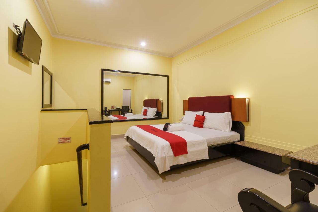 RedDoorz Plus near Ancol Dżakarta Zewnętrze zdjęcie
